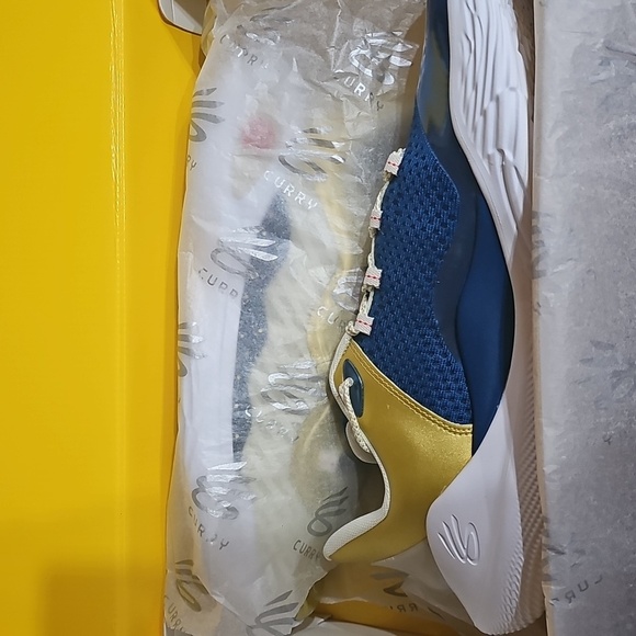 Under Armour Curry 11 Basketball Shoes, blue and gold, Mens, size 12 - Picture 9 of 9